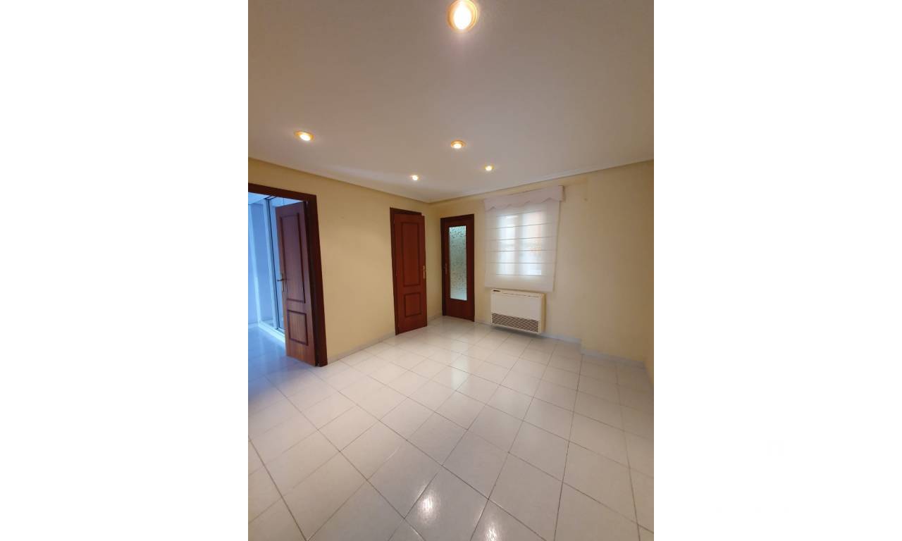 Appartement - Wederverkoop - Elche - Centro