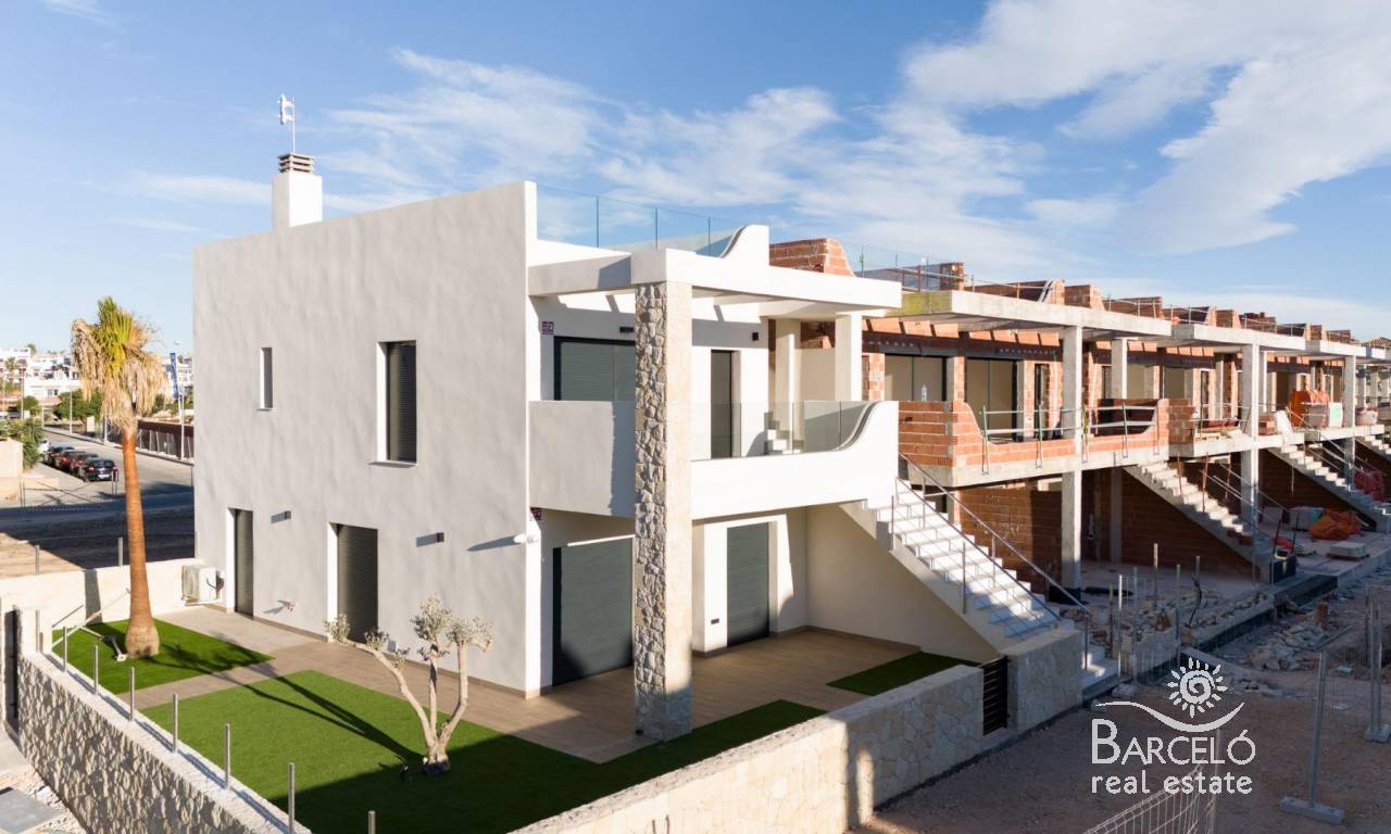 Attached - New Build - Pilar de la Horadada - BRE-ON-90447