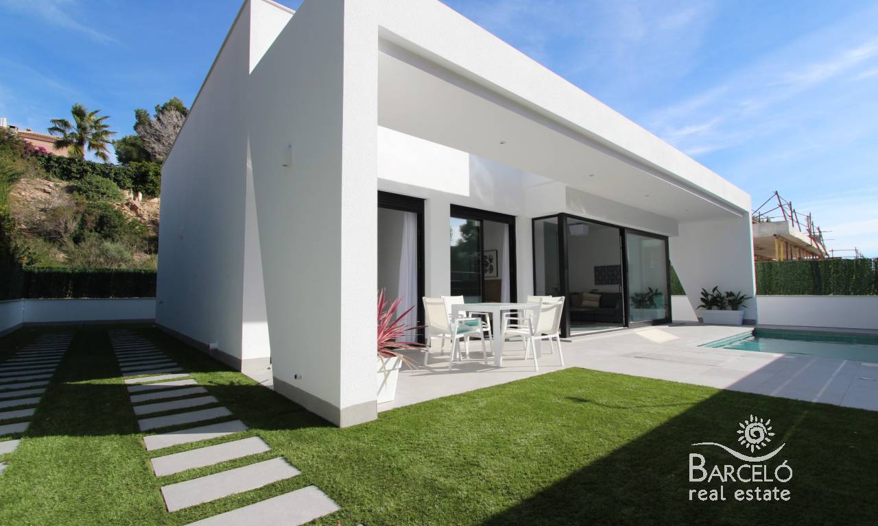 Chalet - Nuevo - Pilar de la Horadada - BRE-HL05