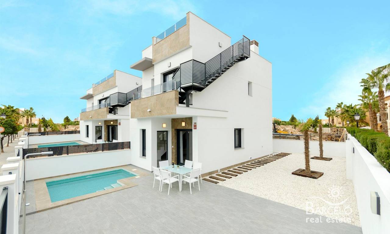 Chalet - Nuevo - Torrevieja - BRE-ON-85967