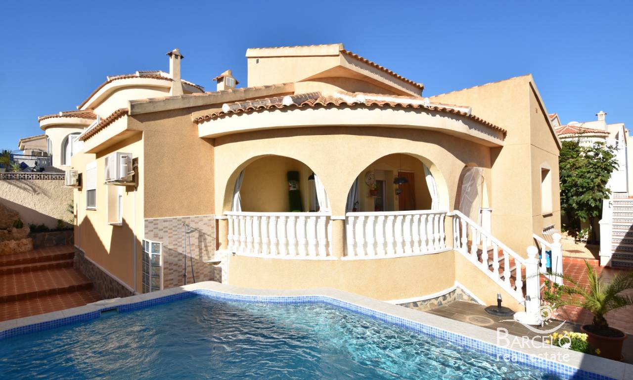 Chalet - Reventa - Ciudad Quesada - 1902