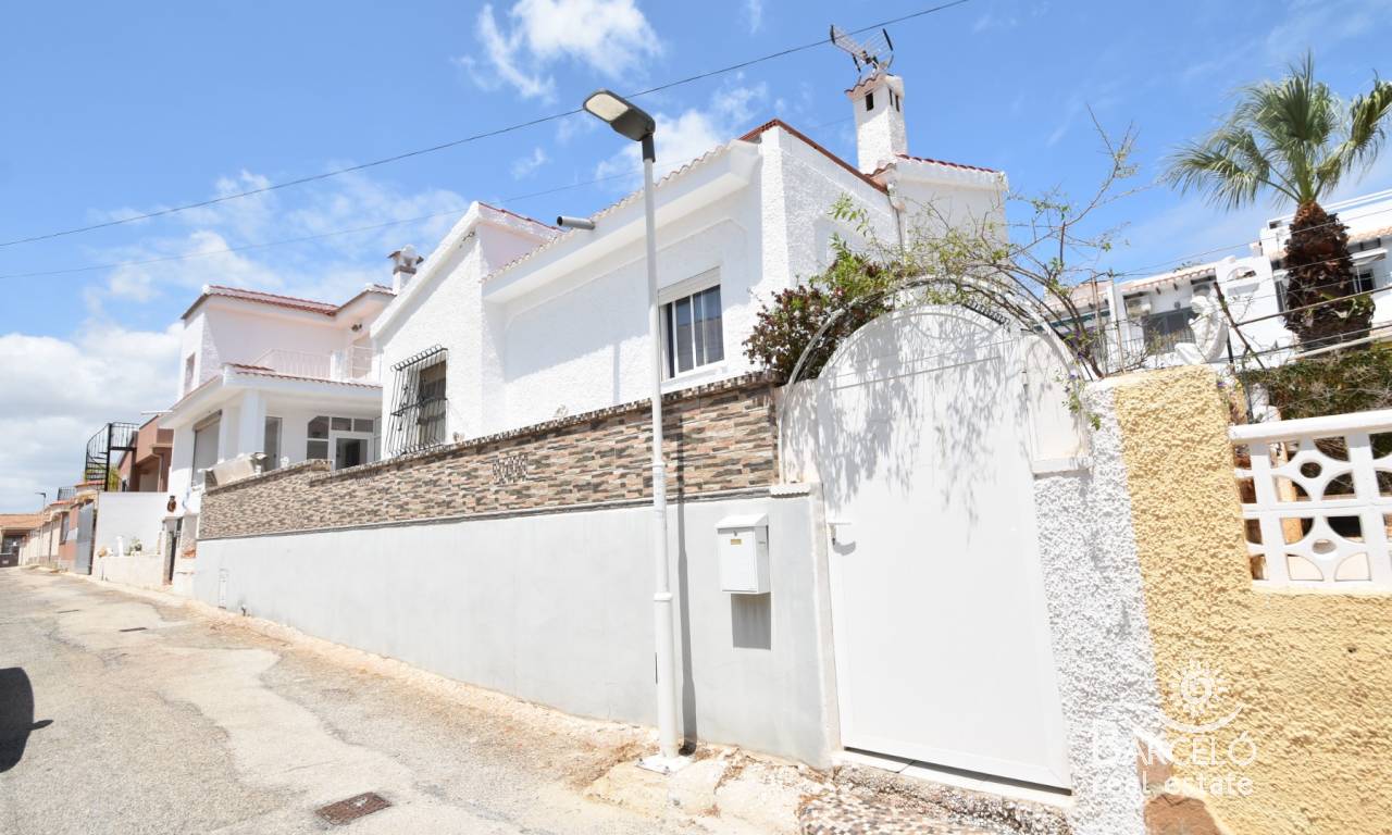 Chalet - Reventa - Ciudad Quesada - 2210