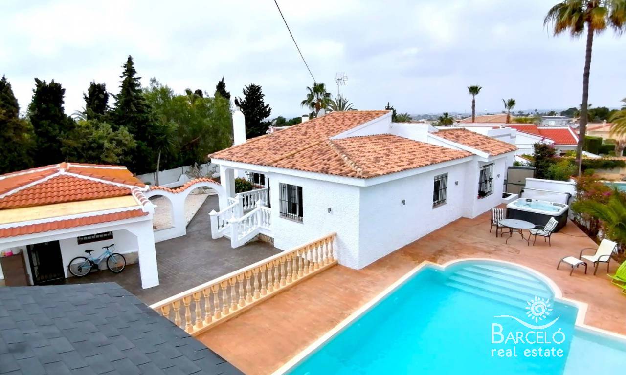 Chalet - Reventa - Ciudad Quesada - BRE-IAS01