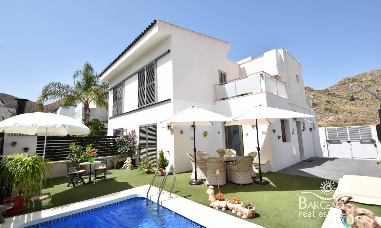 Dom jednorodzinny - Rynek wtorny  - Cox - 1861