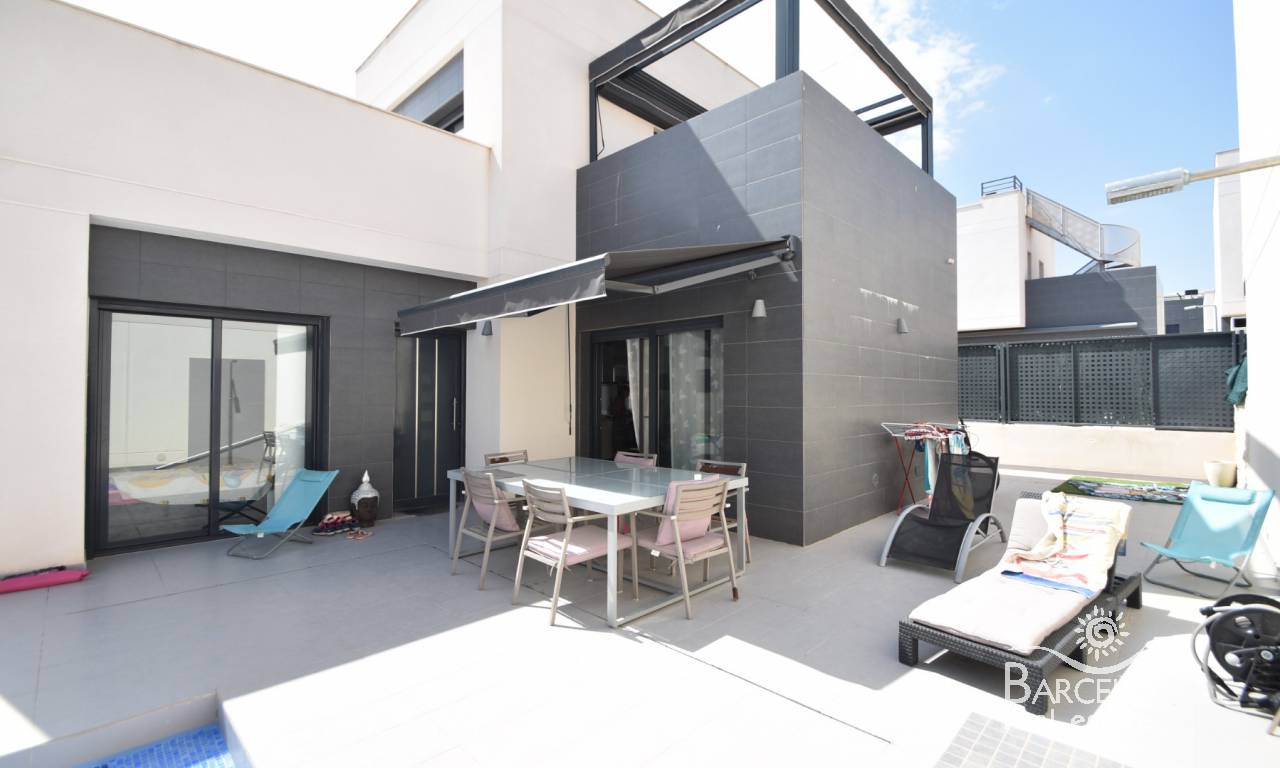 Eengezinswoning - Wederverkoop - Ciudad Quesada - 1875