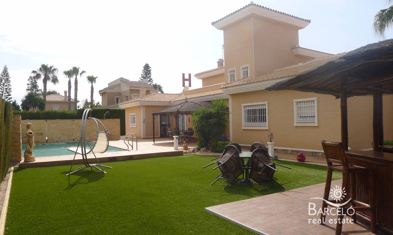 Einfamilienhaus - Zweite Verkauf - Ciudad Quesada - 190