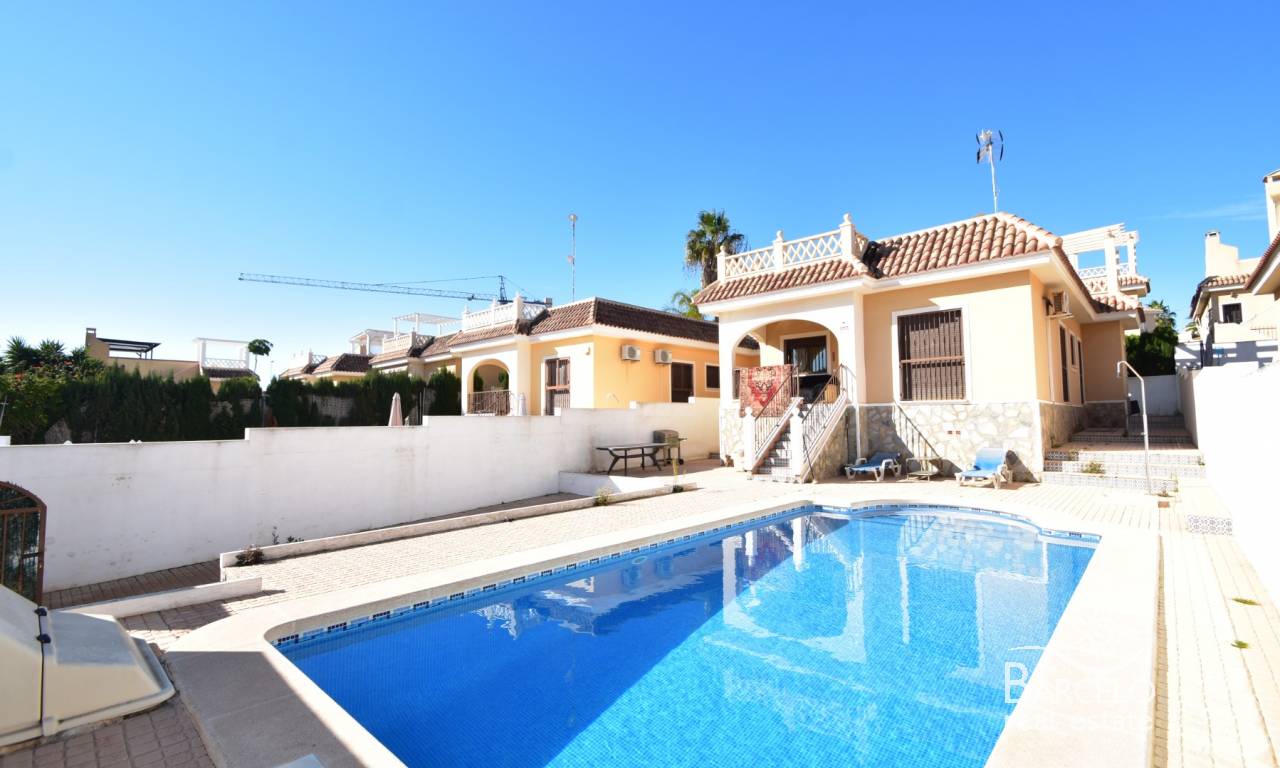 Einfamilienhaus - Zweite Verkauf - Ciudad Quesada - 2250