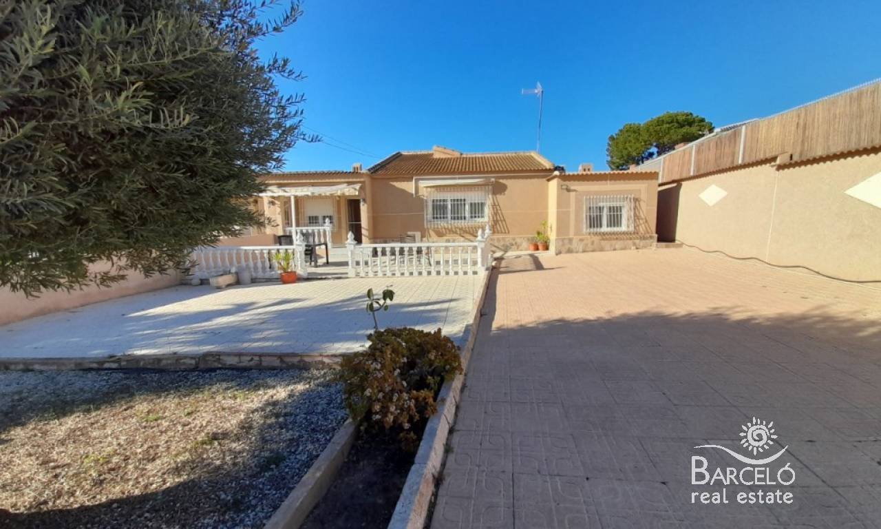 Einfamilienhaus - Zweite Verkauf - Torrevieja - BRE-SOL-73135