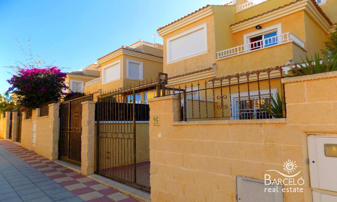 Reihenhaus - Zweite Verkauf - Torrevieja - BRE-LY01