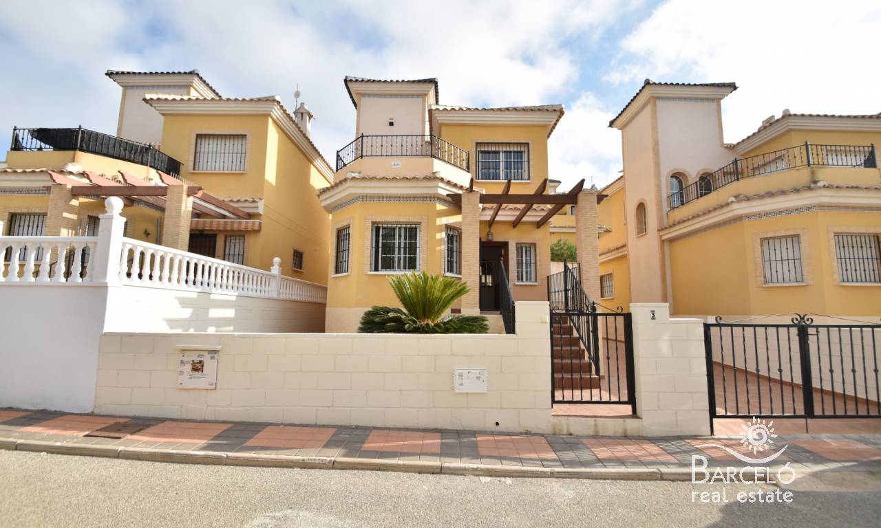 Villa - Resale - Algorfa - 1704