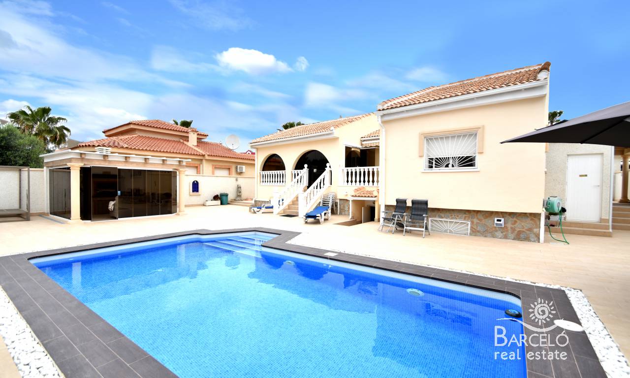 Villa - Resale - Benijófar - 1244