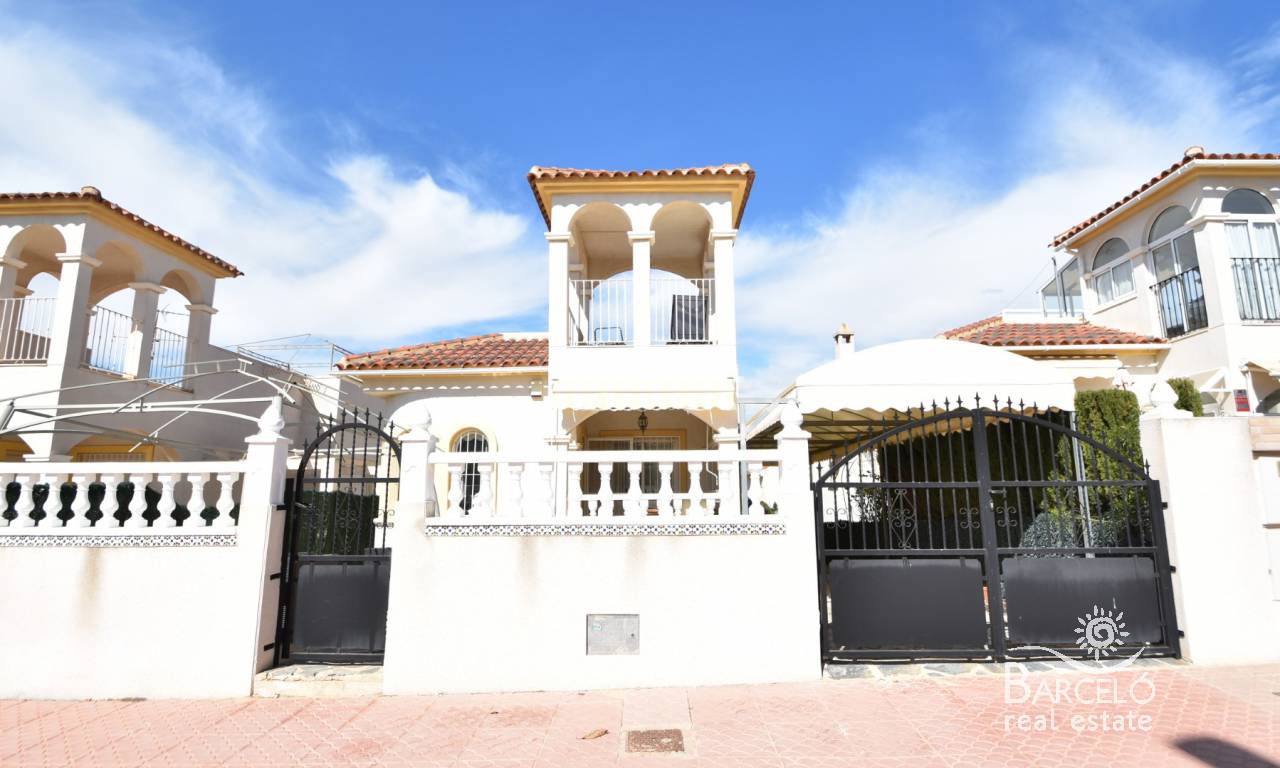 Villa - Resale - Benimar - 1717