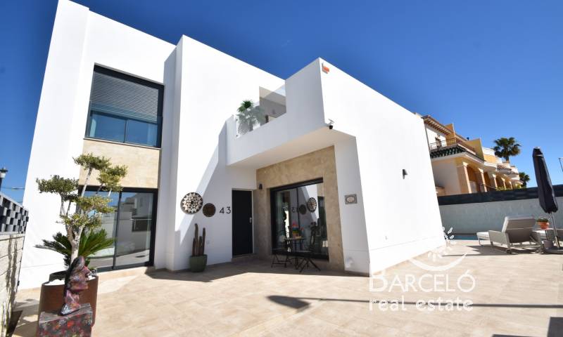 Villa - Resale - Ciudad Quesada - Lo Marabú