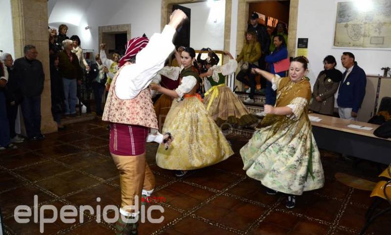 Xàbia ouvre une nouvelle nuit route touristique qui comprend des danses traditionnelles