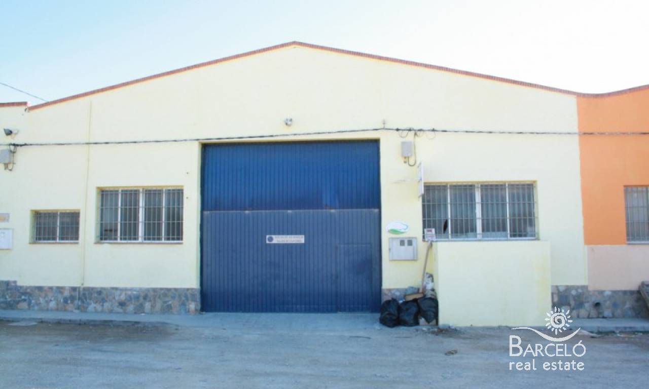 Resale - Commercial premises - Los Montesinos - Polígono I Lo Blanc